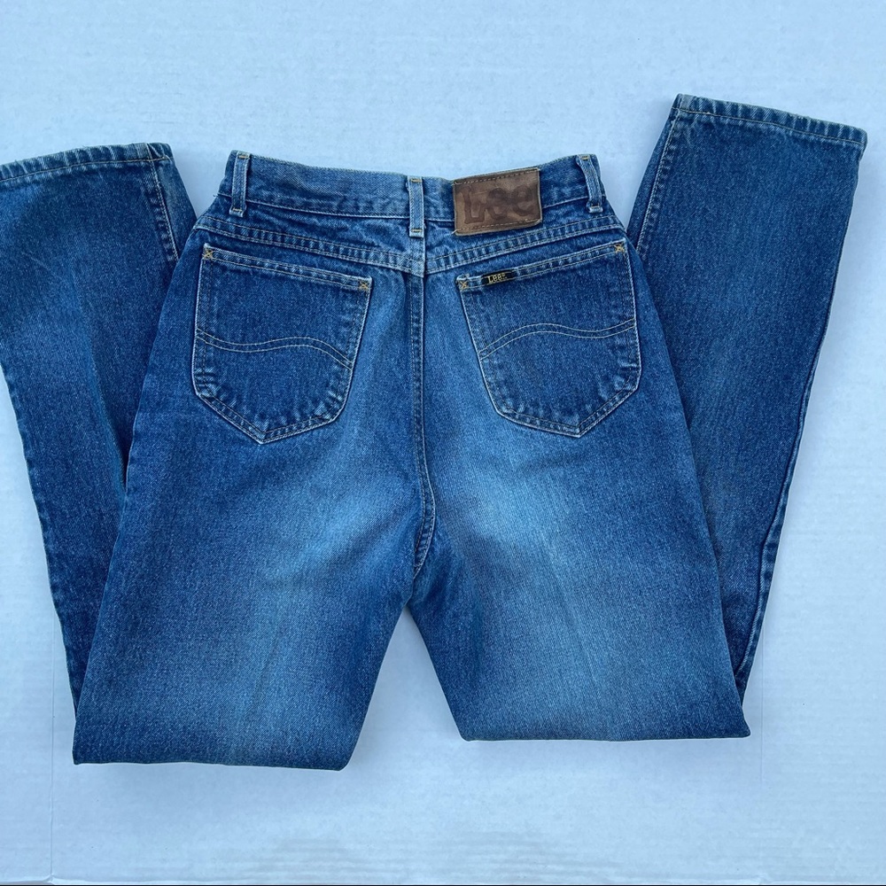 Vintage Lee High Rise Relaxed Tapered Jeans - Picture 6 of 7